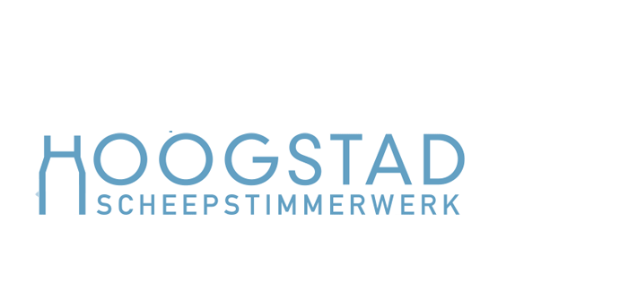 verschillende ontwerpen voor het logo van hoogstad scheepstimmerwerk. Versie met spiegeling in water, een dukdalf annex letter H,de beitel annex scheepsromp, de golf annex houtkrul.